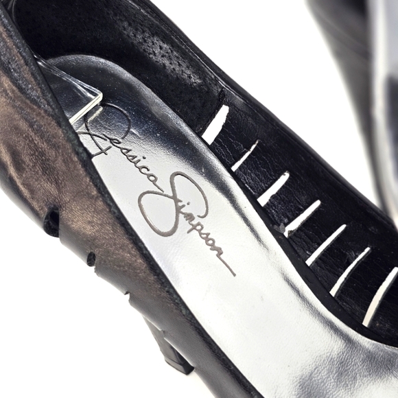 Jessica Simpson Laverna Heels – Black Leather Gold Studs – Size 8½ Open Toe - Picture 8 of 9